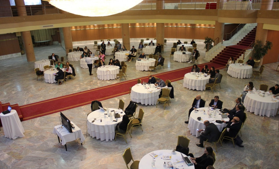 une étude sur le "Renforcement des capacités et élaboration d’une feuille de route pour l’utilisation des obligations vertes en Tunisie".